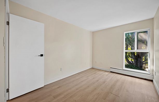402 2211 W 2nd Avenue Kitsilano