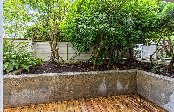 101 3270 W 4th Avenue Kitsilano