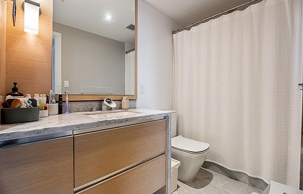 301 505 W 30th Avenue Cambie