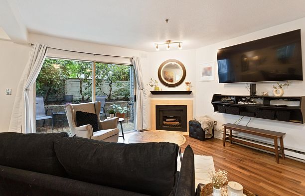 101 3270 W 4th Avenue Kitsilano