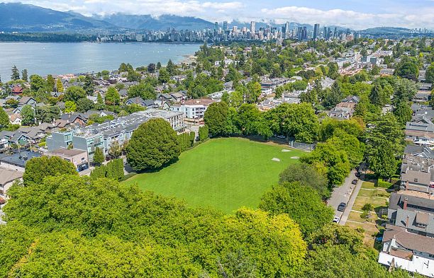 101 3270 W 4th Avenue Kitsilano