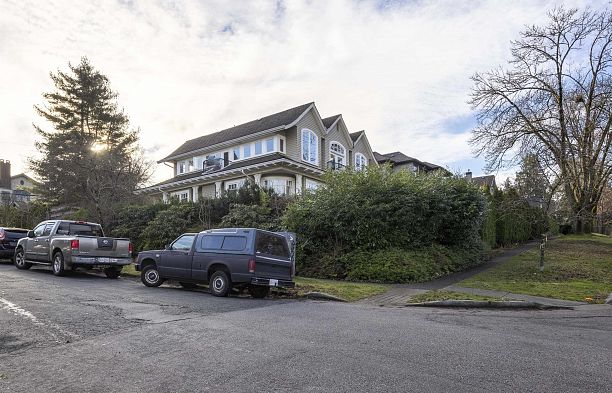3808 W 13th Avenue Point Grey