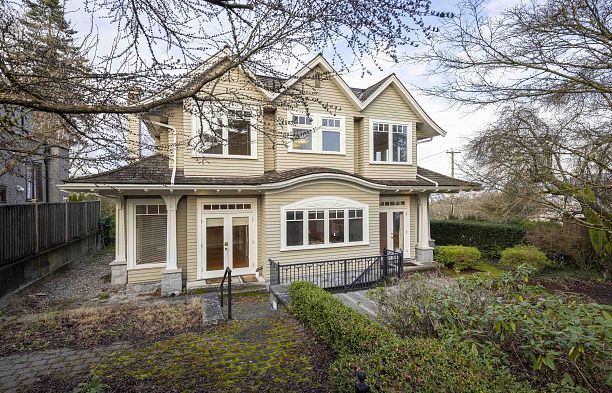 3808 W 13th Avenue Point Grey