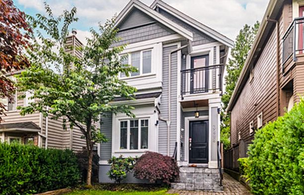 3288 W 32nd Avenue MacKenzie Heights