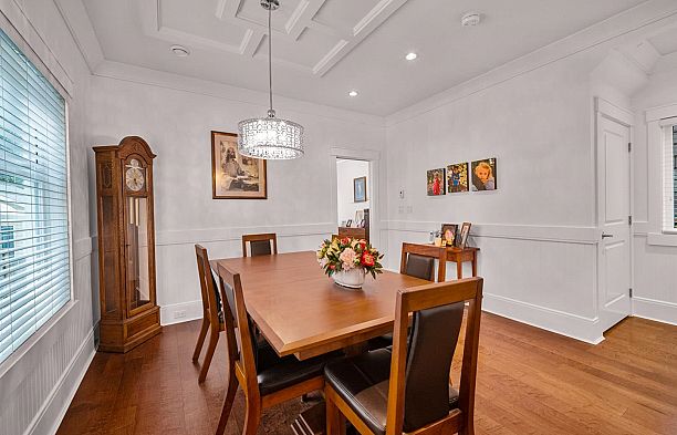 3288 W 32nd Avenue MacKenzie Heights