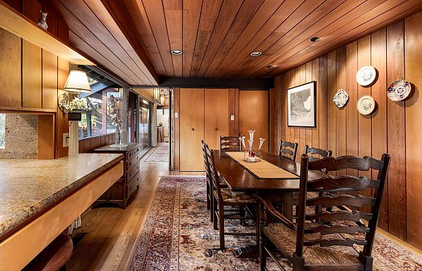 6821 Laurel Street South Cambie