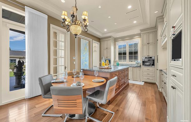 6963 Fremlin Street South Cambie
