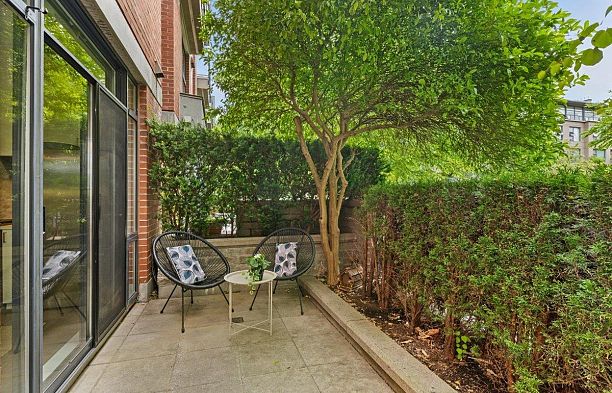 111 2688 Vine Street Kitsilano
