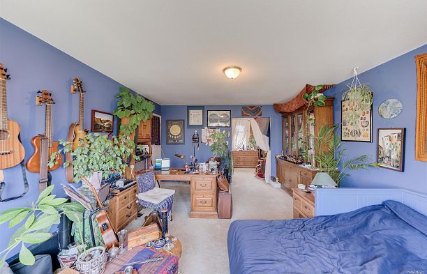 5592 Elizabeth Street Cambie