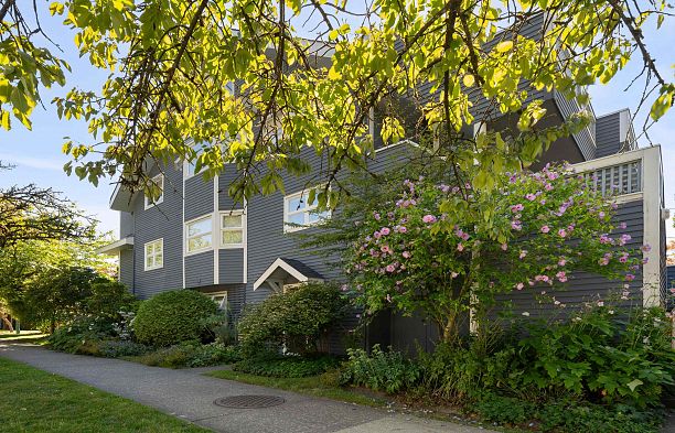3085 Maple Street Kitsilano