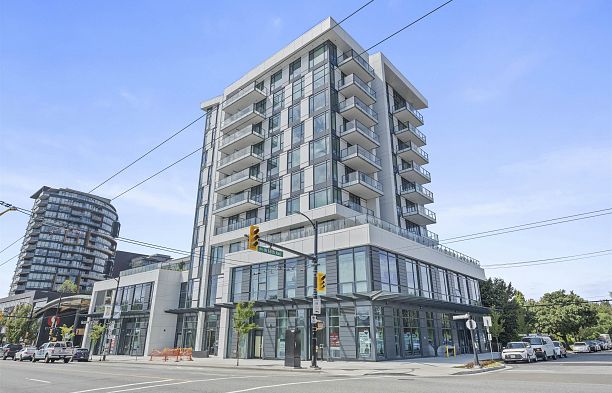 904 8415 Granville Street S.W. Marine
