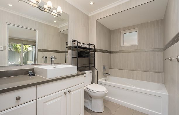 3085 Maple Street Kitsilano