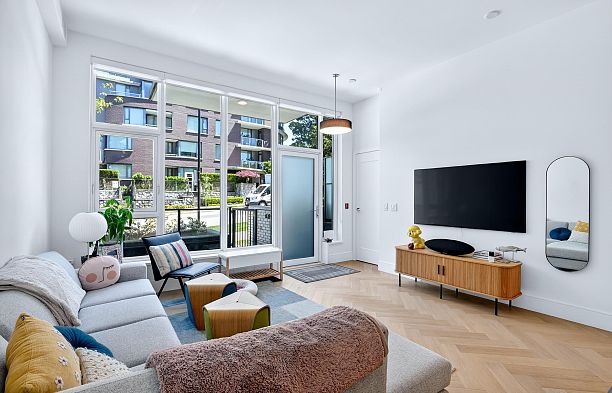 518 W 30th Avenue Cambie
