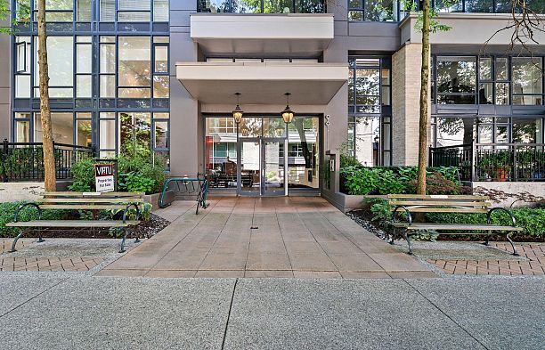1648 W 7th Avenue Fairview VW