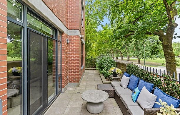 111 2688 Vine Street Kitsilano