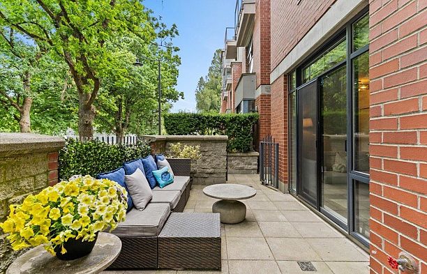 111 2688 Vine Street Kitsilano