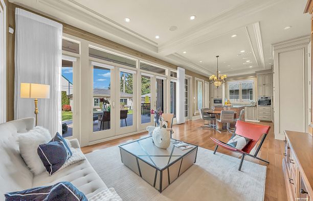6963 Fremlin Street South Cambie