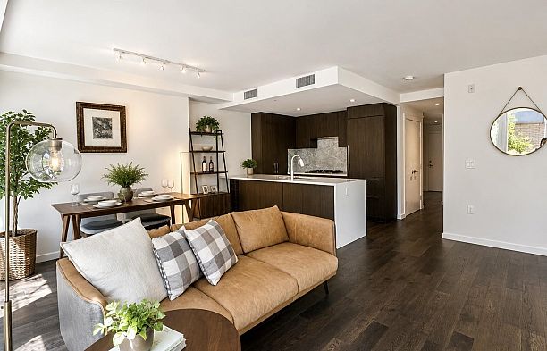 104 5383 Cambie Street Cambie