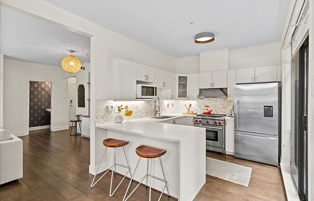 111 2688 Vine Street Kitsilano
