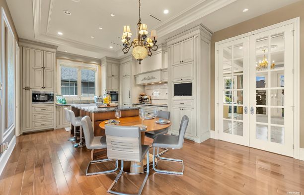 6963 Fremlin Street South Cambie