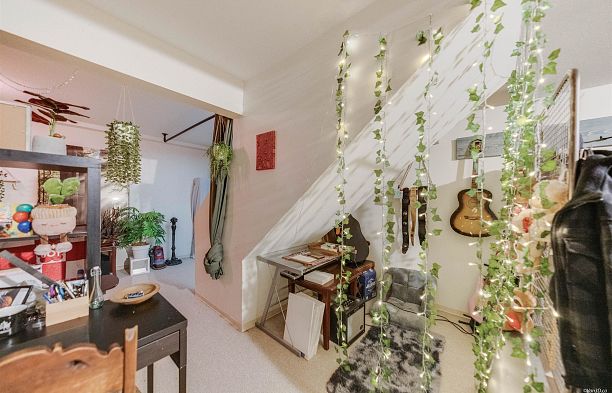 5592 Elizabeth Street Cambie