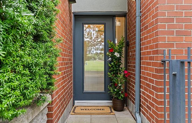 111 2688 Vine Street Kitsilano