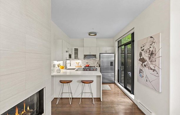 111 2688 Vine Street Kitsilano