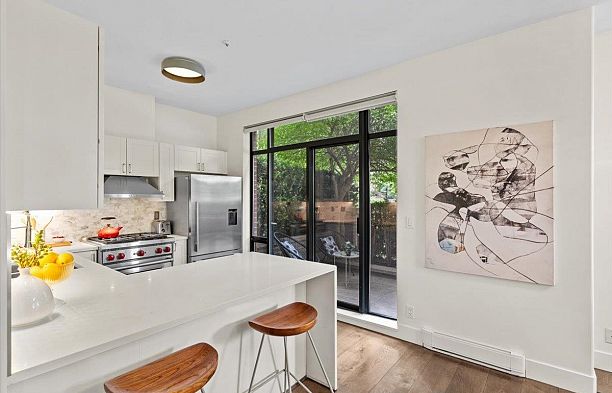 111 2688 Vine Street Kitsilano