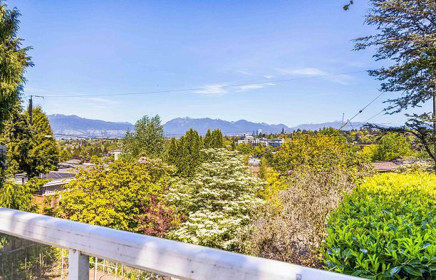 4888 Narvaez Drive Quilchena