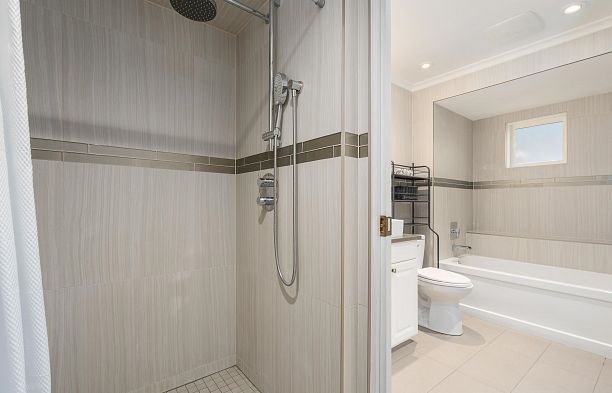 3085 Maple Street Kitsilano