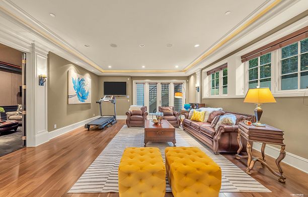 6963 Fremlin Street South Cambie