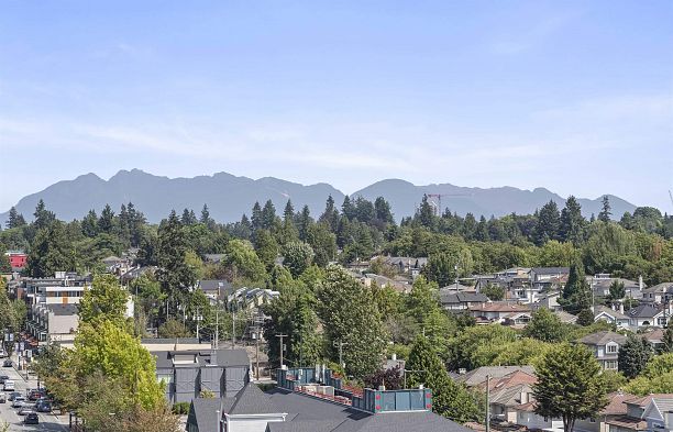 904 8415 Granville Street S.W. Marine