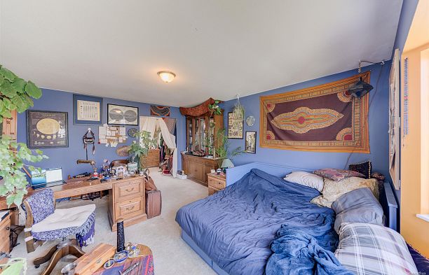 5592 Elizabeth Street Cambie