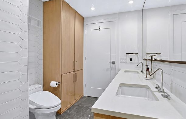 518 W 30th Avenue Cambie