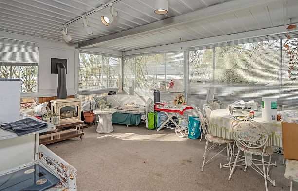 5433 Ash Street Cambie