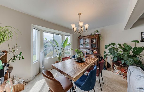 5592 Elizabeth Street Cambie