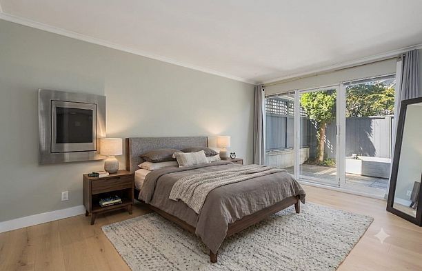 3085 Maple Street Kitsilano