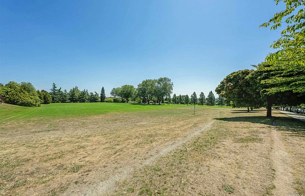 7519 Yukon Street Marpole