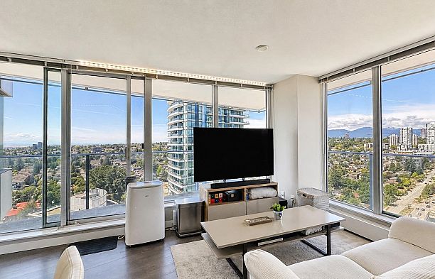 2606 488 SW Marine Drive Marpole