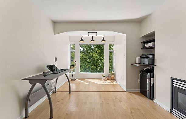 410 3727 W 10th Avenue Point Grey