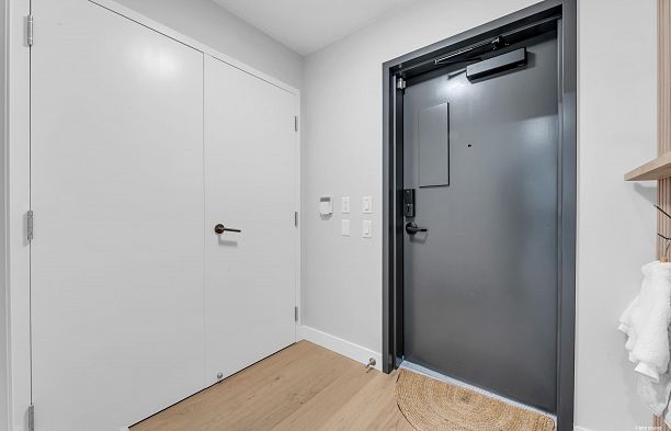 101 5007 Ash Street Cambie