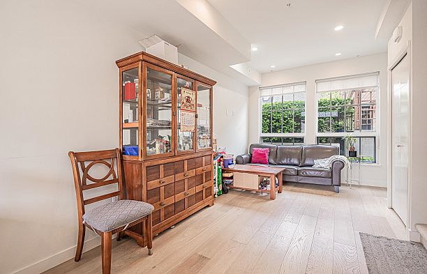 7903 Oak Street Marpole