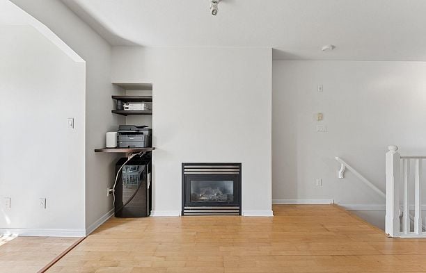 410 3727 W 10th Avenue Point Grey
