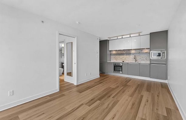 2206 8131 Nunavut Lane Marpole