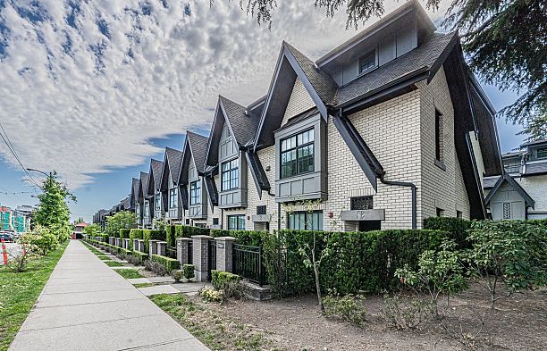 7903 Oak Street Marpole