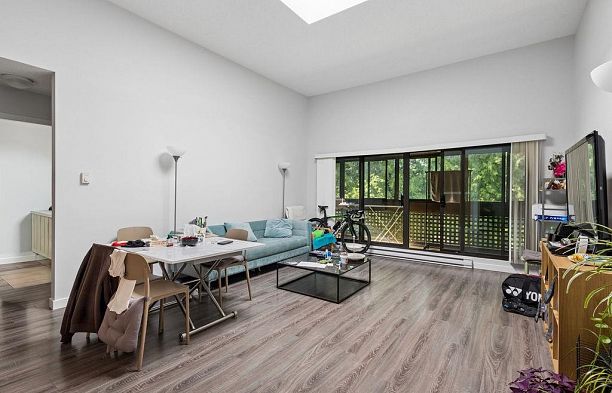 311 444 W 49th Avenue South Cambie