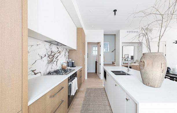 2 2119 W 18th Avenue Arbutus
