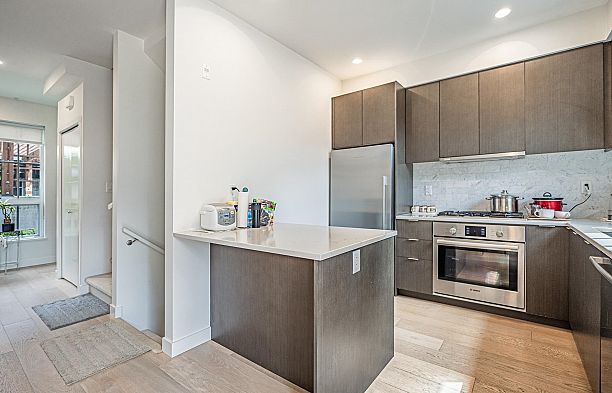 7903 Oak Street Marpole