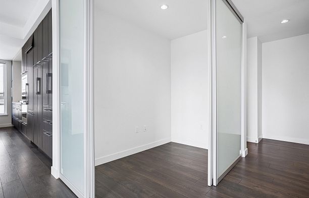608 6677 Cambie Street South Cambie