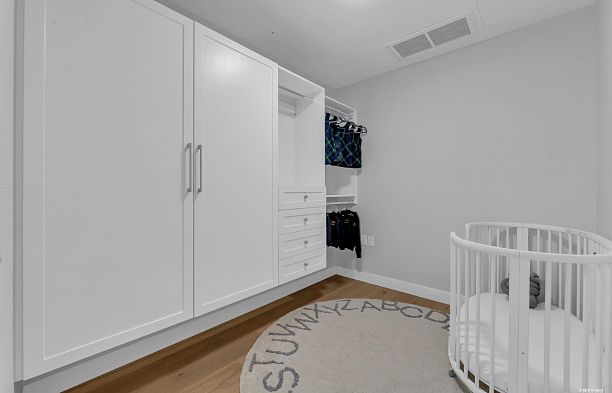 101 5007 Ash Street Cambie